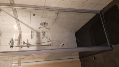 Behindertengerechte Dusche